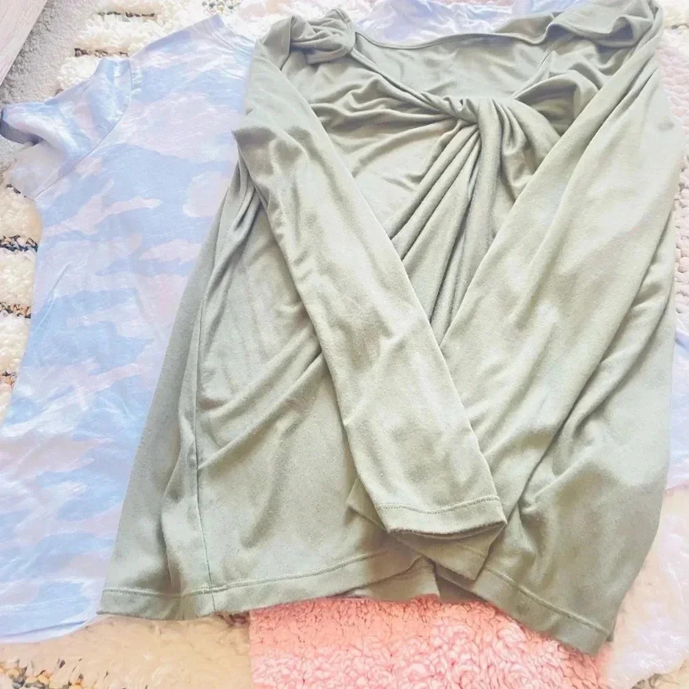 Athleta top bundle